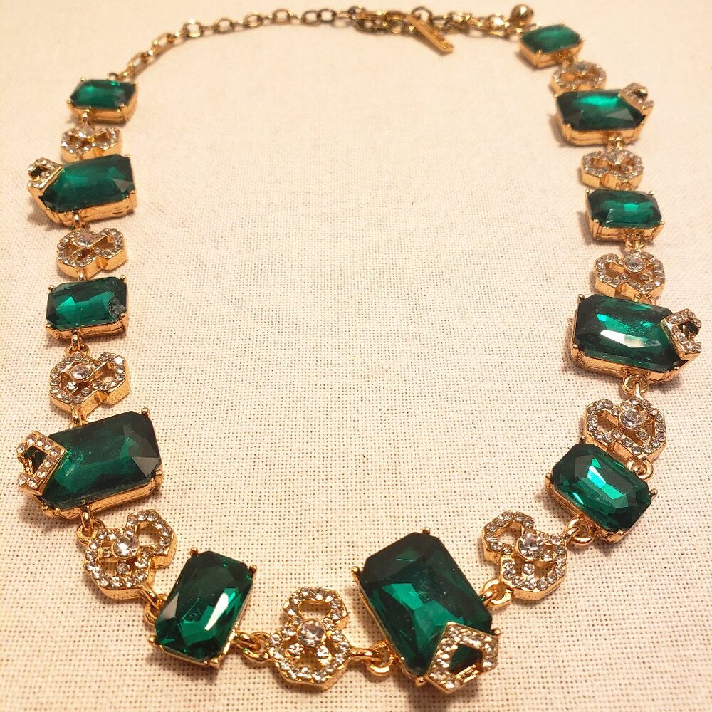 WHITE HOUSE BLACK MARKET NECKLACE - GOLD PAVE GEM DECO EMERALD NECKLACE